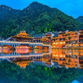 TRƯƠNG GIA GIỚI – MIÊU TRẠI - PHƯỢNG HOÀNG CỔ TRẤN – THIÊN MÔN SƠN – HỒ BẢO PHONG 5N4Đ