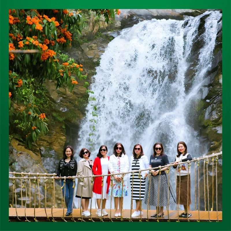 Cổng trời Đông Giang