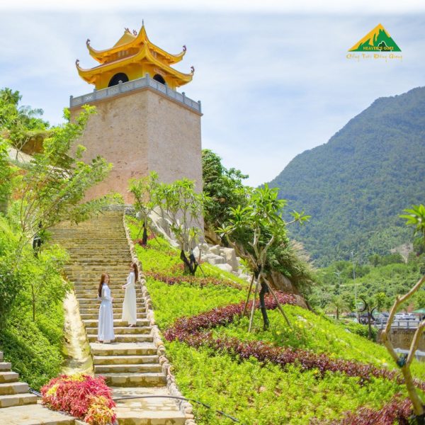 Cổng trời Đông Giang