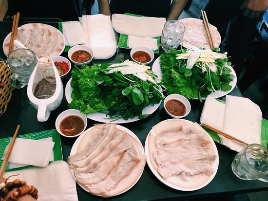 bánh tráng cuốn thịt heo
