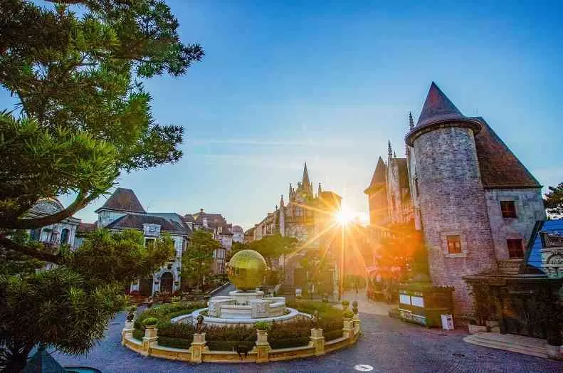 Thời gian hoạt động Bà Nà Hill