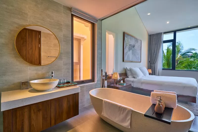 Alt: Nội thất sang trọng tại Hội An Memories Resort &amp; Spa