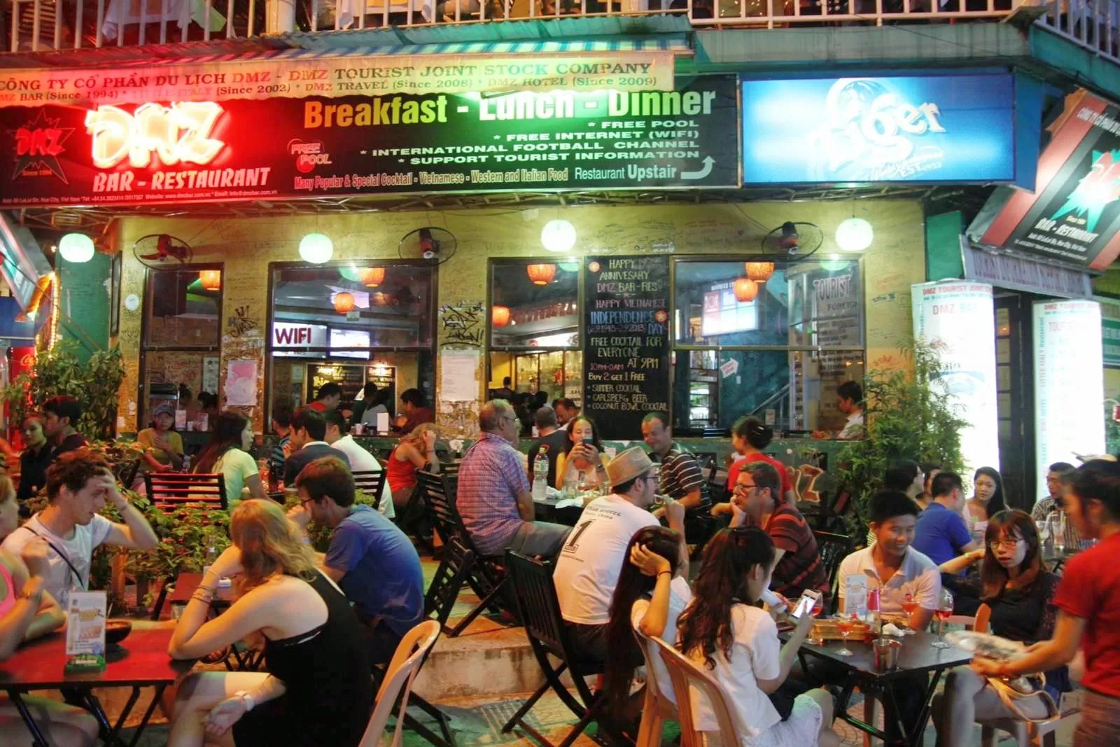 Phố Tây xứ Huế