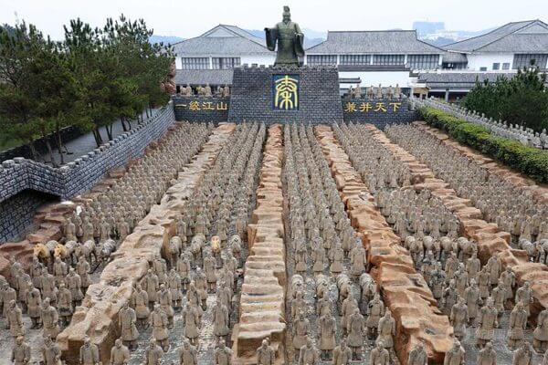 Thiển Tây, Trung Quốc, lăng mộ