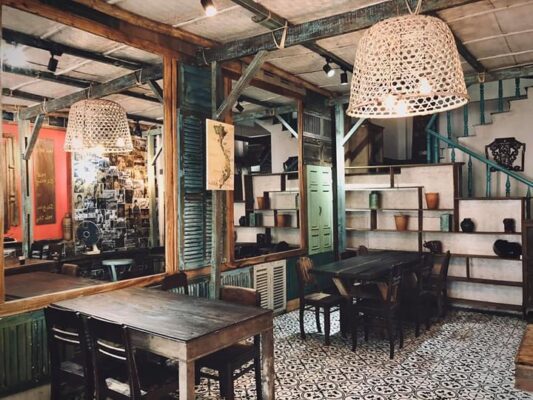 nhà hàng Đà Nẵng có không gian yên tĩnh