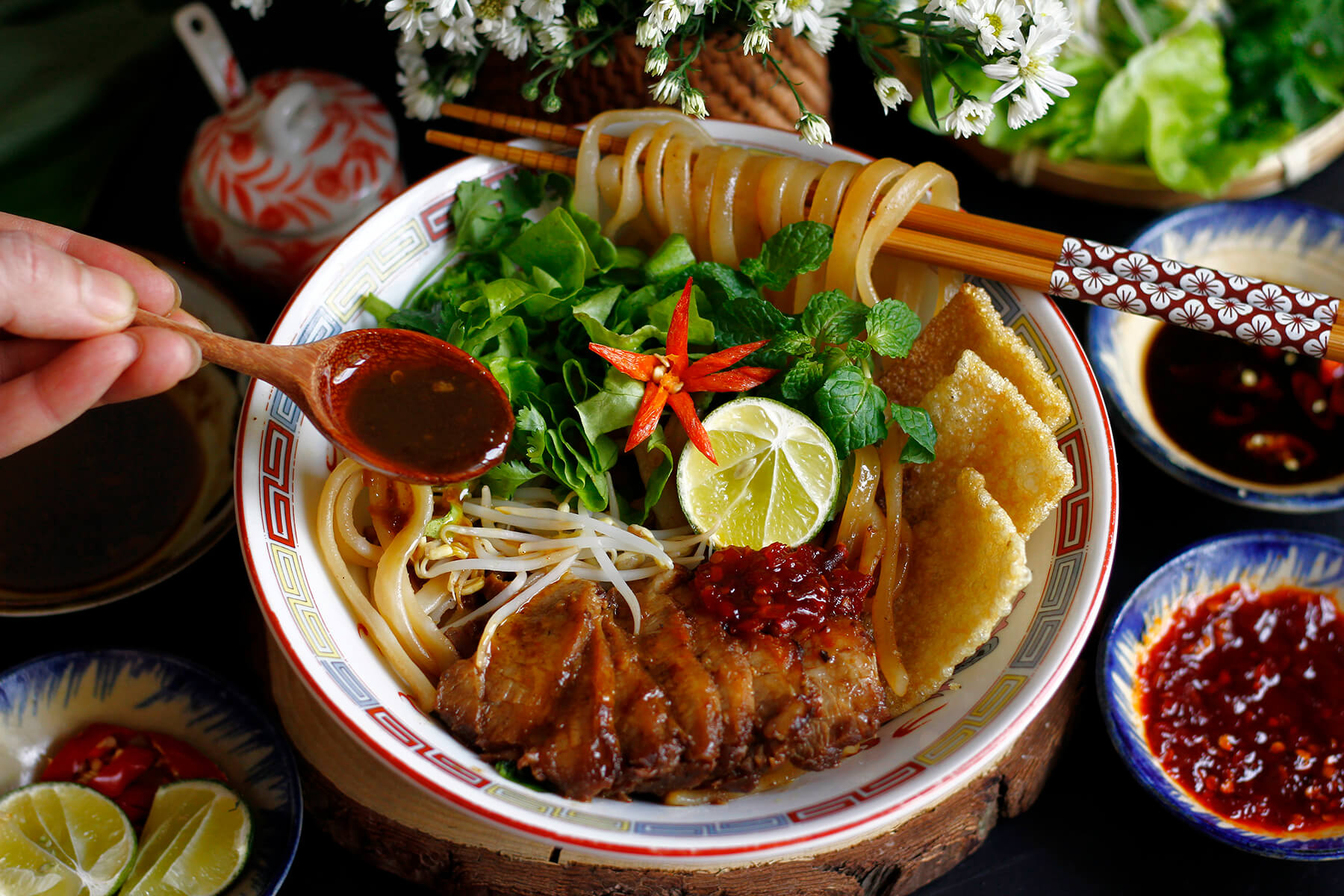 Thưởng thức đặc sản Cao Lầu Phố Cổ Hội An