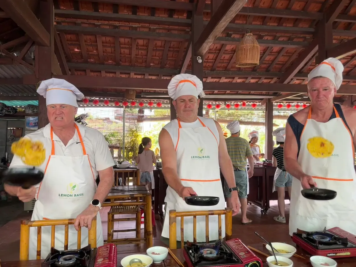 Hands-on Hoi An eco cooking class chef demonstration