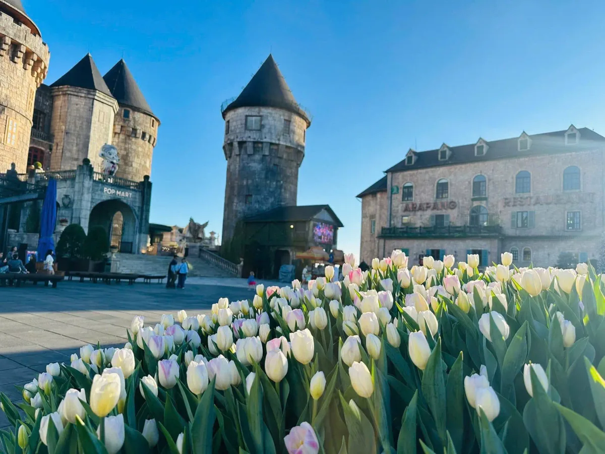 Da Nang 4 days 3 nights itinerary Sun World Ba Na Hills French Village