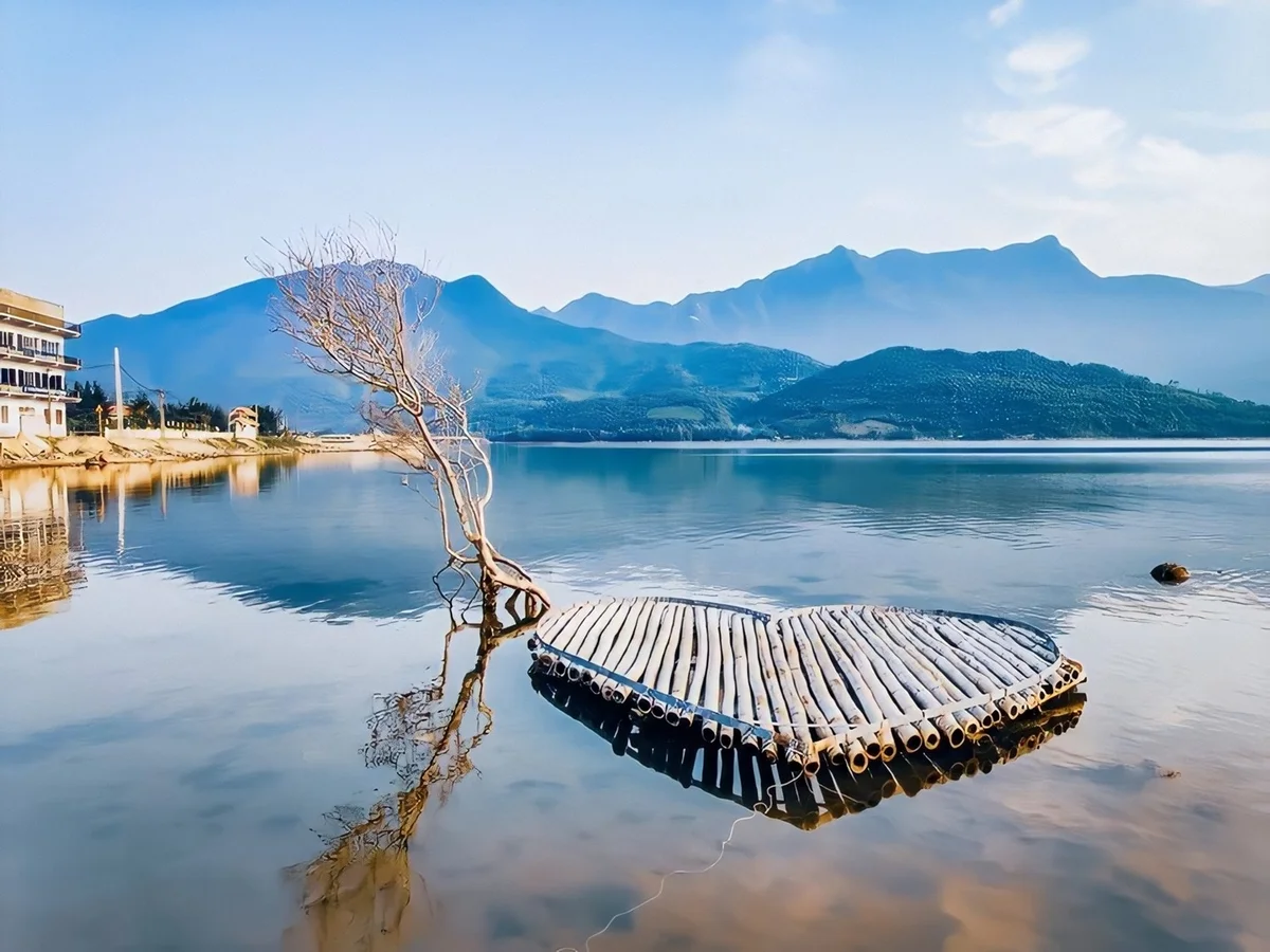 Đầm Lập An Vịnh Lăng Cô Huế điểm dừng chân sống ảo tuyệt đẹp