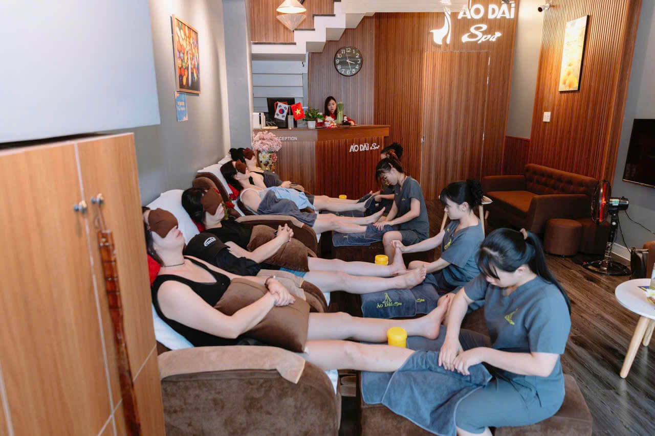 Things to do in Da Nang on a rainy day Ao Dai Spa foot massage and body treatment
