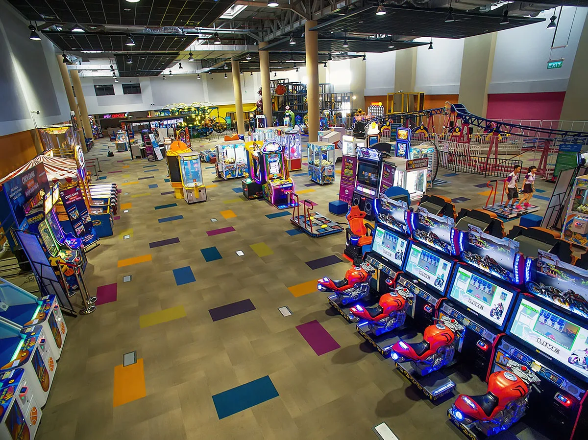 Things to do in Da Nang on a rainy day Helio Center indoor game and entertainment arcade
