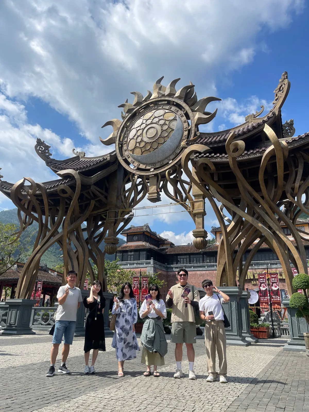 Time Gate Sun World Ba Na Hills Da Nang