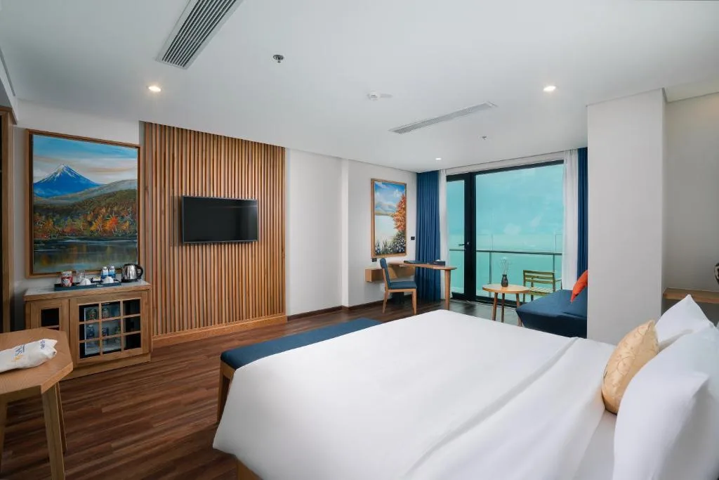 top-11-khach-san-view-bien-da-nang-sala-hotel