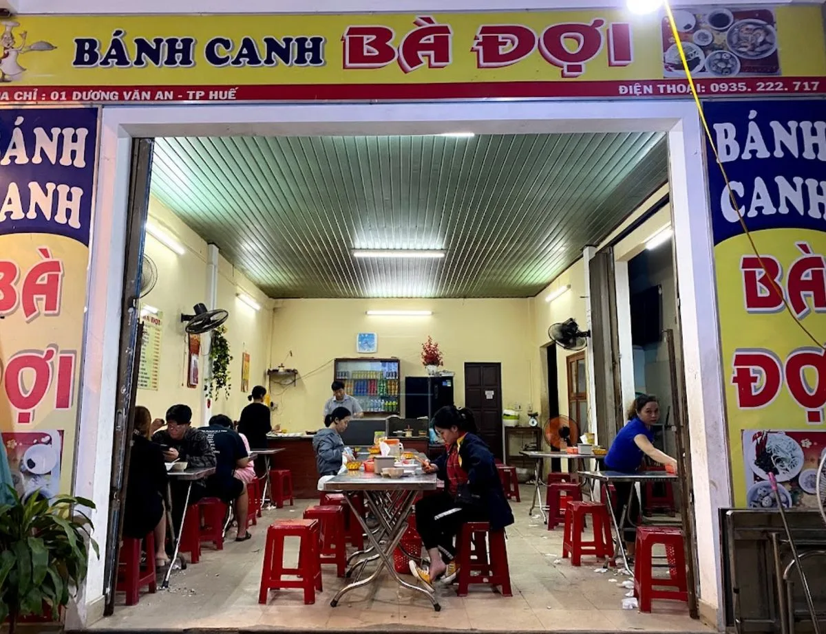 best banh canh in Da Nang Banh Canh Ba Doi Hue style clear broth