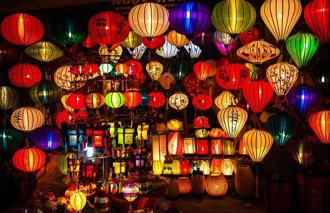 best photo spots in Hoi An Nguyen Hoang night market glowing silk lanterns