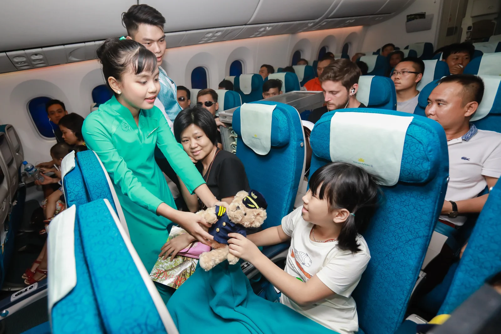 máy bay vietnam airlines 4 sao bay tour trung quốc từ đà nẵng
