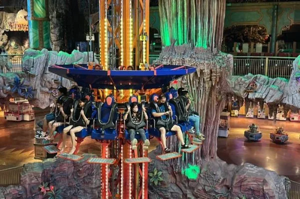 how to skip the line at Ba Na Hills Fantasy Park indoor entertainment zone