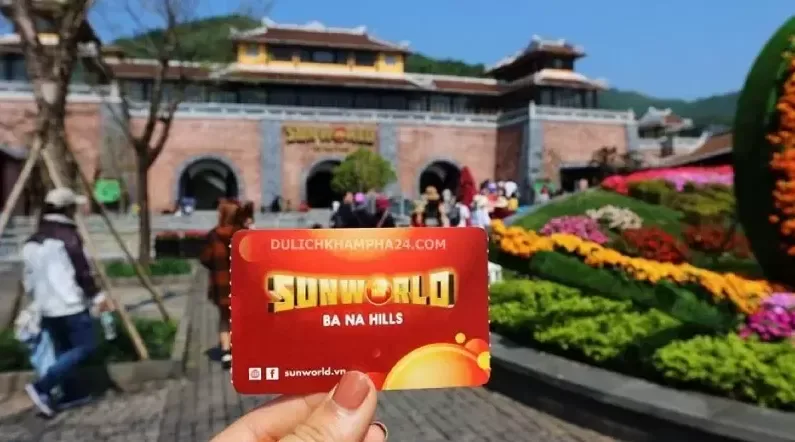 how to skip the line at Ba Na Hills scanning QR code directly at cable car gate