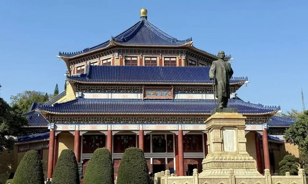 Nhà tưởng niệm Tôn Trung Sơn Sun Yat-sen Memorial Hall Quảng Châu kiến trúc lục lăng đồ sộ