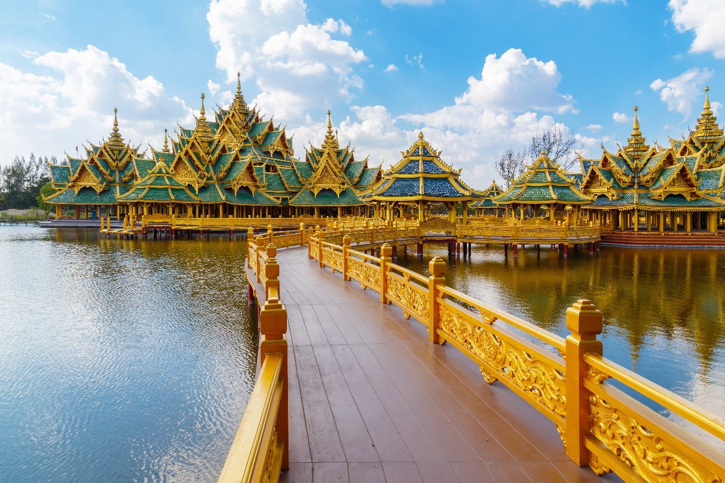 Quần thể thành phố cổ Muang Boran Ancient City bảo tàng kiến trúc ngoài trời lớn nhất thế giới