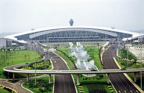 Sân bay Quốc tế Bạch Vân Quảng Châu Guangzhou Baiyun Airport đón chuyến bay Vietnam Airlines về Việt Nam