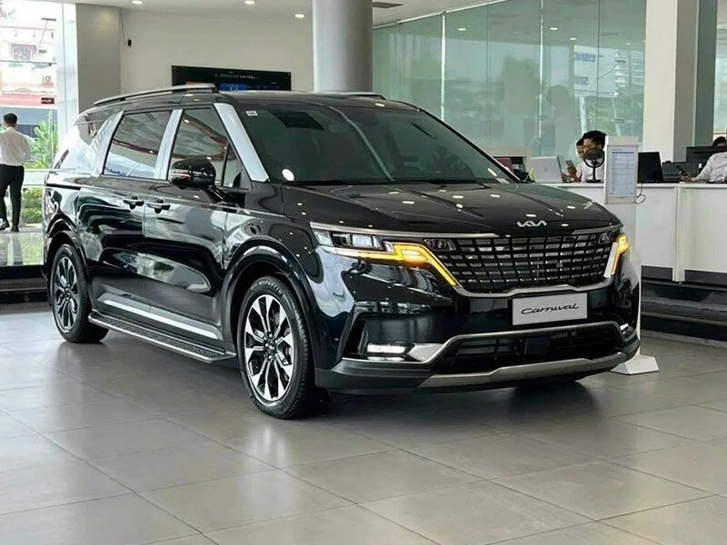 thuê xe 7 chỗ Đà Nẵng đi Bà Nà Hills Kia Carnival thương gia sang trọng